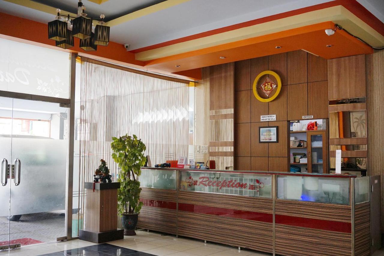 Oyo 2291 Hotel Bahagia Macasar Exterior foto