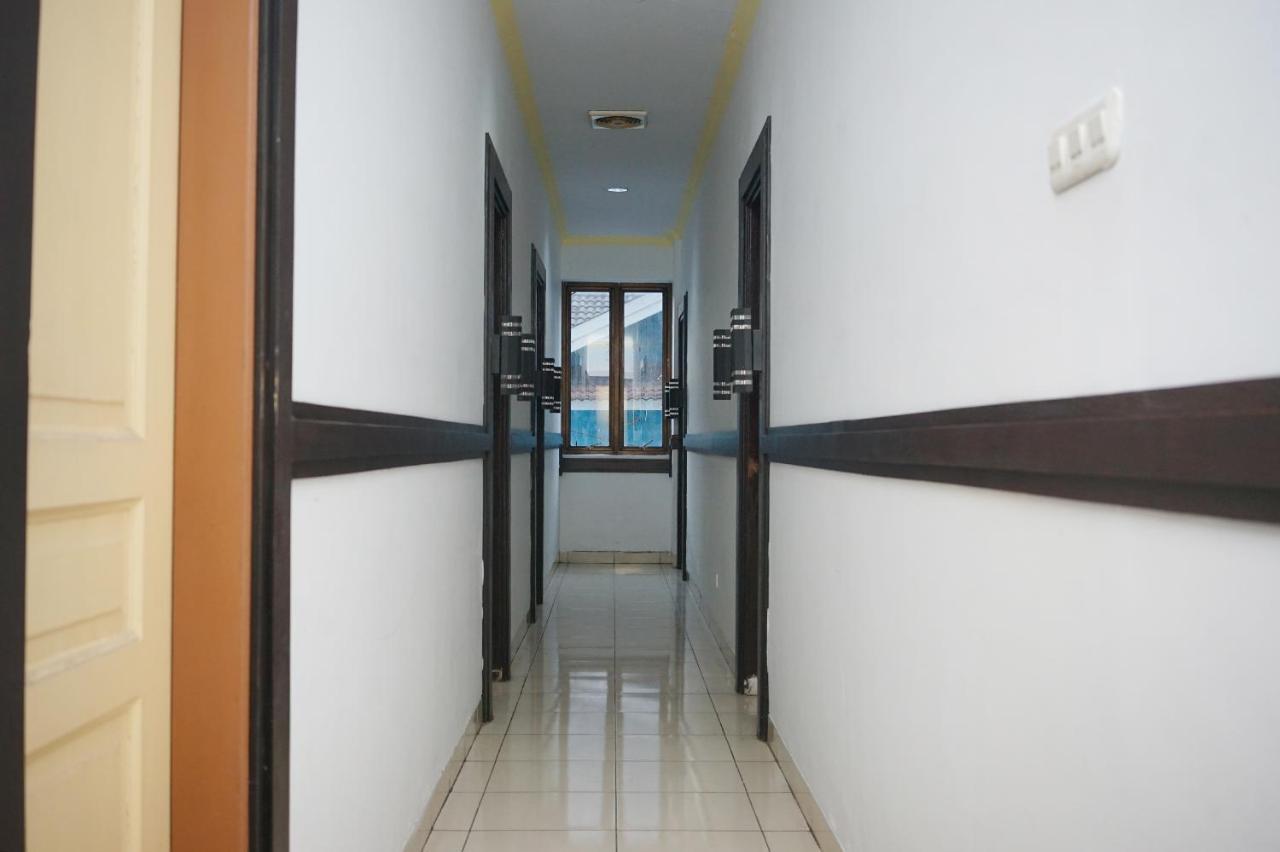Oyo 2291 Hotel Bahagia Macasar Exterior foto