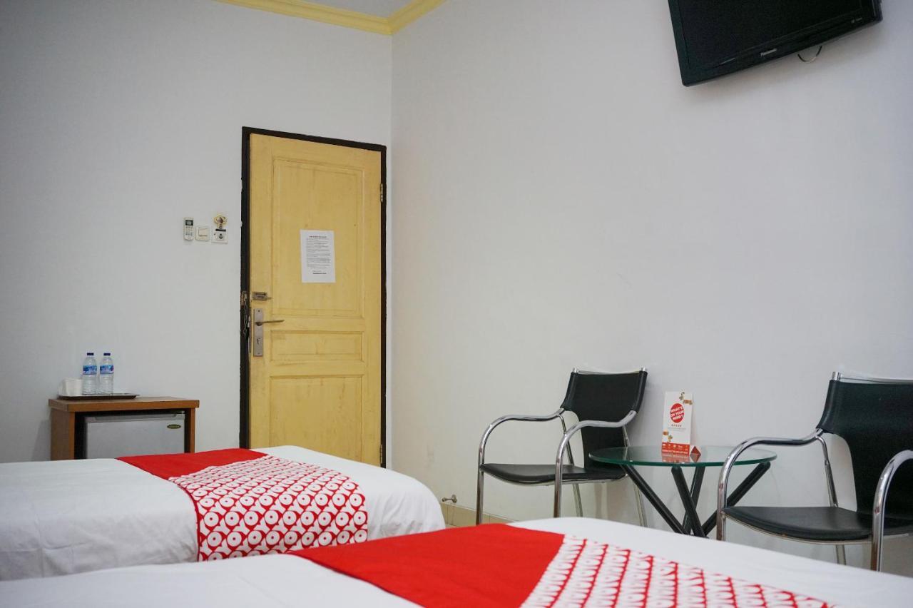 Oyo 2291 Hotel Bahagia Macasar Exterior foto